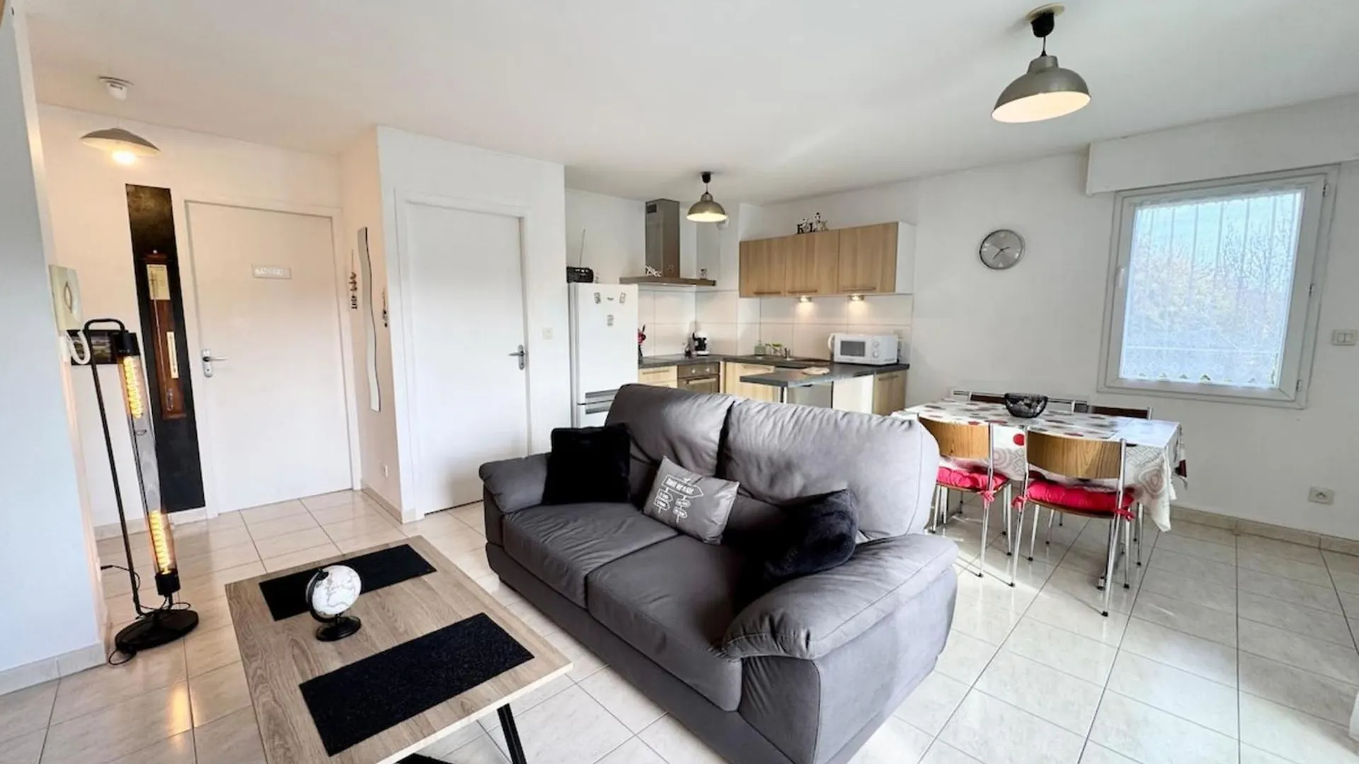 شقة Joli Duplex Plein Bourg - 1Km Des Plages غيديل